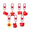 Colgante de resina de dibujos animados de bandera roja de cinco estrellas mini llavero patriótico accesorio patriótico para mochila de estudiante pequeño regalo al por mayor