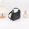 Bolsa de ombro feminina de lantejoulas Bolsa de moda europeia e americana Crescent bolsa feminina 2023 nova bolsa de mensageiro portátil bolsa transfronteiriça nas axilas