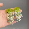 Tão bonito! Brincos Novos Estilo Azul com Franjas e Flor em Cascata Realçadores de Branco, Brincos Doces e Exagerados para Mulheres