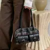Bolso Boston a Cuadros Retro para Mujer Otoño 2025 Estilo Nuevo Simple Bolso de Hombro y Axila de Alto Valor para el Viaje Diario