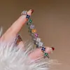 Pulsera con Hebilla de Flor Geométrica de Zirconia de Colores de Cuatro Pétalos Pulsera de Lujo Ligero con Sentido de Gama Alta Joyería de Mano Coreana de Nicho para Mujeres