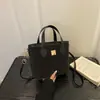 Bolso Cubo Retro Simple de Nuevo Estilo, Bolso Casual de Moda, Nuevo Estilo Primavera 2026, Bolso de Hombro Cruzado Texturizado para Mujer
