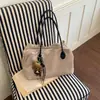 Bolso de hombro retro de gamuza para mujer, nicho de comercio exterior, simple, gran capacidad, acabado mate, bolso tote para axila de uso diario