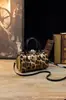 Otoño 2023 Nuevo Bolso de Mano de Alta Gama Boda Festivo Rojo Brillante Charol Color Brillante Bolso Vintage Europeo y Americano para Mujer