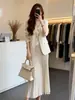 Blazer para mujer 2026 primavera versión coreana diseño ajustado, popular este año, beige otros colores