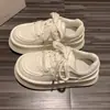 Tênis Brancos de Solado Grosso para Aumentar a Altura para Mulheres, Novo Modelo 2026, Sapatos Versáteis para Primavera e Outono, Tênis Esportivos Casuais, Sapatos com Plataforma e Biqueira Larga