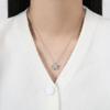 Colar de trevo de quatro folhas, pingente de nicho de luxo, design de corrente de lã, nicho, presente de aniversário feminino de outono e inverno para meninas