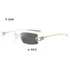 Nuevas gafas de sol cuadradas, modernas gafas de sol metálicas para mujer de estilo liso con diseño de nudo tridimensional, gafas de sol sin montura de moda para posar