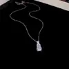 Collar con Colgante de Calabaza de Zirconia, Estilo Chino Nuevo, Único y Minimalista, Cadena Elegante para Clavícula, Joyería de Gama Alta de Nicho al por Mayor