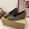 Sapatos Femininos de Bico Quadrado com Bolinhas Estilo Coreano, Boca Rasa com Laço, Slip-ons 2026 Novo Estilo, Estilo Gentil, Salto Grosso, Sapatos para o Dia a Dia