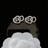 Pendientes de alta calidad para todo tipo de atuendos, pendientes de moda para hombres y mujeres, letras de pedrería, todo a juego, pasador de plata s925, accesorios de aleación