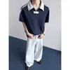 Camiseta Cruzada de Manga Corta con Cuello Camisero y Tres Rayas para Hombre y Mujer, Marca de Moda, Estilo Universitario, Camisa Polo de Media Cremallera, Top Casual con Bloques de Color