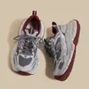 Zapatillas deportivas para niñas, nueva colección primavera/otoño 2026, zapatillas de correr ligeras para niños, de suela blanda, a la moda y diseñadas para niñas mayores, en estilo "dad shoe"