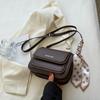 Bolso cuadrado pequeño de moda de celebridades de Internet, bolso cruzado combinable, nuevo bolso de hombro sencillo de estilo occidental para mujer de otoño 2022