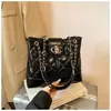 Nuevo Bolso de Cadena Tipo Cubo de Lujo para Mujer 2026, Bolso de Hombro Cruzado de Moda con Patrón de Diamantes, Bolso de Mano Versátil para el Trabajo con un Toque de Alta Gama