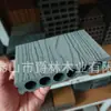 Piso de Madeira Plástica Fabricado em Fábrica para Pátios Externos, Piso de Madeira Plástica com Furos Redondos, Placa de Madeira Plástica WPC Co-Extrudida de Segunda Geração, Piso para Varanda para Autoinstalação