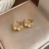Aretes ovalados de circonita chapados en oro real de 14k, lujo ligero, alta gama, modernos y exquisitos broches para oreja, aretes versátiles de nicho