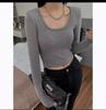 Top de Otoño 2025 con Cuello Redondo y Manga Larga Corto con Forro de Felpa Camiseta para Mujer Versátil de Corte Ajustado Estilo Coreano Camiseta Adelgazante