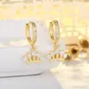 Novos brincos de coroa estilosos de luxo leve para meninas da moda, brincos estilo europeu e americano, versão coreana com toque de alta qualidade, brincos de zircônia para mulheres