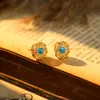 Nuevos Pendientes de Trébol de Cuatro Hojas Turquesa Azul Estilo Chino, Modernos y Elegantes, Pendientes Versátiles de Lujo Ligero de Alta Gama, Accesorios para Orejas Retro Franceses