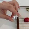 Anillo abierto ajustable de flor hueca de diseño nicho simple fresco para mujer, anillo de dedo índice 2023 nuevo moderno