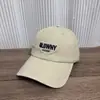 Gorra de béisbol informal de estilo coreano con visera suave y bordado de letras, nueva para principios de otoño, versátil para mujer, con protección solar y visera de pico