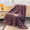 Nueva Manta de Peluche de Conejo Rayada Estilo Maillard Engrosada Manta de Tiro Multifuncional de Comercio Exterior Transfronterizo Manta para Siesta en Sofá