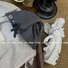 Presilha de Garra Triangular com Concha de Cetim Estilo Francês, Acessório de Cabelo Versátil de Alta Qualidade e Tendência para a Parte de Trás da Cabeça