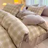 Nuevo juego de cuatro piezas de sábanas y funda de edredón, suave y amigable con la piel, juego de ropa de cama de estilo ins simple para dormitorio y habitación