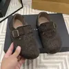 Zapatos de Lana Birkenstock Felpudos Todo Incluido para Mujer 2025 Invierno Nuevo Estilo Ropa de Abrigo para Mujeres Embarazadas Zapatos Peludos sin Cordones Zapatos Cálidos de Algodón