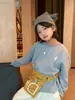 Sudadera de Felpa Suelta Versátil Estilo Coreano para Niños 2026 Invierno con Bordado de Oso y Bordes Deshilachados para Niños y Niñas