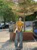Camiseta de Manga Corta Super Favorecedora Hombros Descubiertos para Mujer, Nuevo Diseño Verano 2026, Top Corto Casual Elegante Color Amarillo Jengibre