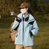 Chaqueta para Mujer Tres en Uno con Forro Extraíble 2024 Nueva Otoño e Invierno Estilo Pareja Cortavientos Chaqueta de Senderismo para Hombres y Mujeres Talla Grande