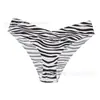 Ropa Interior Femenina Transparente de Seda de Hielo Sexy sin Costuras con Estampado de Leopardo, Tanga de Cintura Baja, Transpirable, Europea y Americana, Transfronteriza