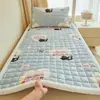 Colchón de Terciopelo de Leche Engrosado para Clase Transfronteriza en Vivo Cubierta de Cama Tatami Doméstica Colchón Plegable Individual para Siesta en Dormitorio