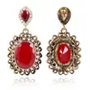Wish Suministro Transfronterizo Fuente Aliexpress Aretes Elegantes Aretes Estilo Nuevo Europeo y Americano Aretes de Moda Retro