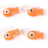 Pez de Dibujos Animados Pintado a Mano de Cerámica Divertido Cuentas de Doble Cara Joyería Hecha a Mano DIY Pendientes Collar Colgante Accesorios de Joyería