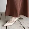 Elegantes Zapatos Mary Jane de Tacón Alto para Mujer, con Elegante Capa Superior en Forma de V de Piel de Oveja, Puntera Puntiaguda, Corte Bajo y Tacón Medio Delgado, en Color Borgoña