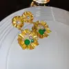 Brincos de Flor Redonda com Franja Prateada Vintage Brincos Metálicos Retrô Europeus e Americanos Brincos Elegantes de Luxo Leve para Mulheres