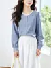 Camisa rayada azul vintage estilo francés para mujer, colección otoño 2026, cuello redondo de encaje, algodón puro, corte holgado, adecuada para ir al trabajo, talla petite