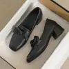 Zapatos de Mujer de Piel Genuina 2026 Otoño Estilo Británico Negros Mocasines de Suela Blanda Tacón Medio Zapatos Cómodos para el Trabajo