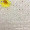 Tela de Algodón Puro en Stock con Bordado Perforado a Máquina Grande para Ropa y Prendas de Vestir Tela para Camisola con Bordado de Flor de Ciruelo