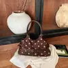 Bolsa de Hombro Grande de Lunares Retro para Mujer 2026 Otoño Nuevo Estilo Moda de Gama Alta para el Trabajo Bolso de Hombro Único
