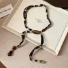 Colar de Rosa em Tecido Levemente Luxuoso Estilo Francês Doce Moda Tendência Corrente de Suéter Design Acessório de Nicho Atacado