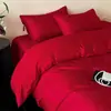 Juego de Cuatro Piezas de Algodón Peinado Jacquard de Lujo Ligero para Boda Festivo Rojo para Recién Casados Funda de Edredón Bordada Sábana Bajera Ropa de Cama