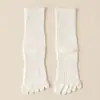 Meias de cinco dedos meias de cano médio massagem nos pés meias de algodão respiráveis absorventes de suor meias de dedo separado outono e inverno meias de cinco dedos femininas
