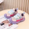 Zapatillas modernas y estilosas inspiradas en la dopamina para niñas, con un diseño único y cierres de velcro, perfectas para correr en las temporadas de primavera y otoño de 2026
