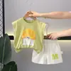 Conjunto de Verão para Meninos Estilo Novo de Verão Respirável Absorvente de Suor Fino Chapéu com Letra Camiseta de Gola Redonda Conjunto de Duas Peças para Crianças e Crianças de Meia-Idade