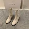 Botas Curtas Brancas de Salto Alto com Bico Quadrado Estreito Estilo Francês para Mulheres, Novas Botas de Meia-Estação Primavera e Outono 2024, Botas Marrons Estilo Martin