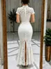 Vestido branco de renda 803W, novo, de estilo europeu e americano, com cintura alta, que realça a silhueta, design sereia, elegante vestido de noiva para brindes